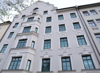 Unsere Praxisräume befinden sich in einem denkmalgeschützen Altbau direkt am Isartorplatz.