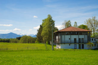 Haus und Umgebung