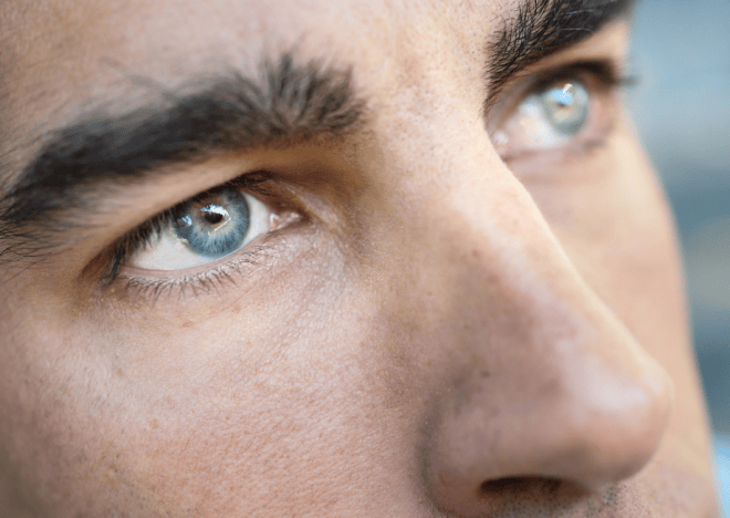 Lidstraffung für leuchtend strahlende Augen